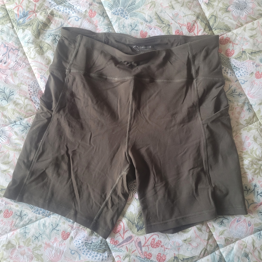Queenieke Olive Green High Rise Bike Shorts With Pockets Size XL